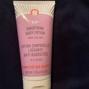 First Aid Beauty- KP Smoothing Body Lotion 6oz